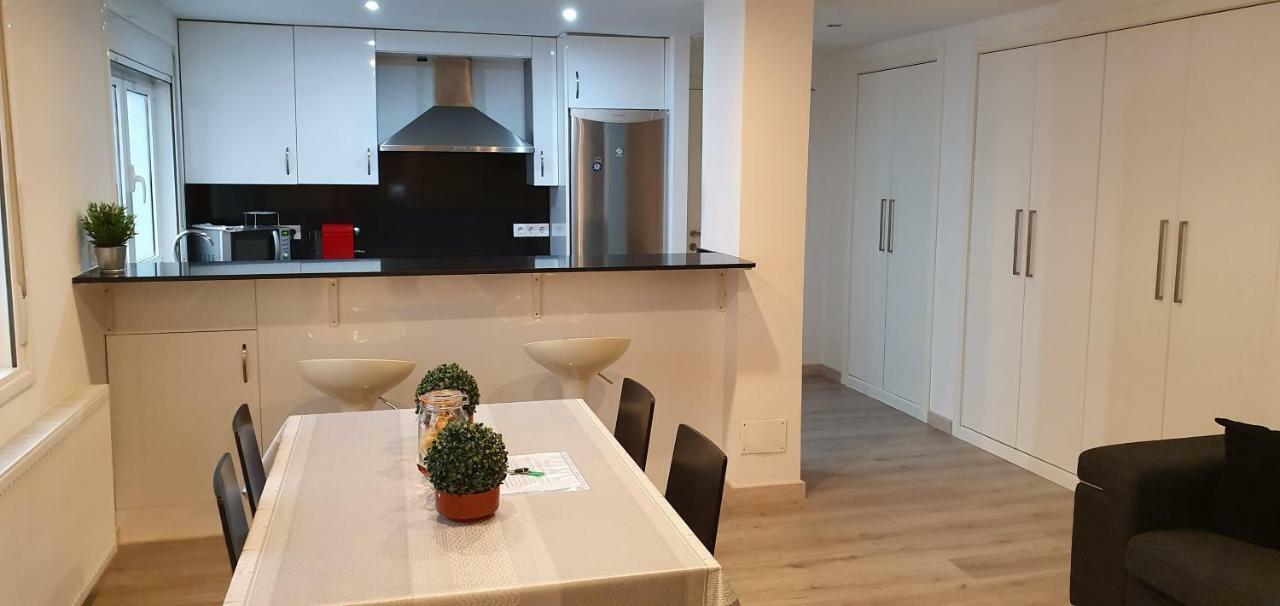 Cerca De Riazor, 3 Habitaciones, Impecable โอโกรูญา ภายนอก รูปภาพ